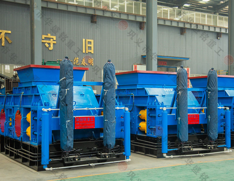 磁鐵礦 鐵礦石破碎為何選對(duì)輥破碎機(jī)？耐用出料穩(wěn)