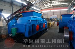 大型2PGY1510液壓對輥破碎機(jī)發(fā)往湖南省十堰市 