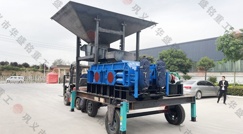 加工一噸河卵石能出多少沙子？移動對輥制砂機(jī)制砂效果怎么樣